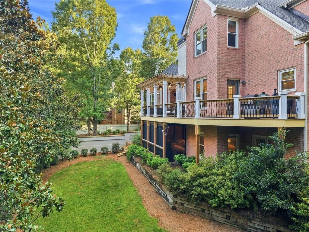5 bedroom, 5 bathroom, 5,898 sq ft single family residence for sale at 1250 Austin Glen Drive, Atlanta, GA 30338 — photo 8