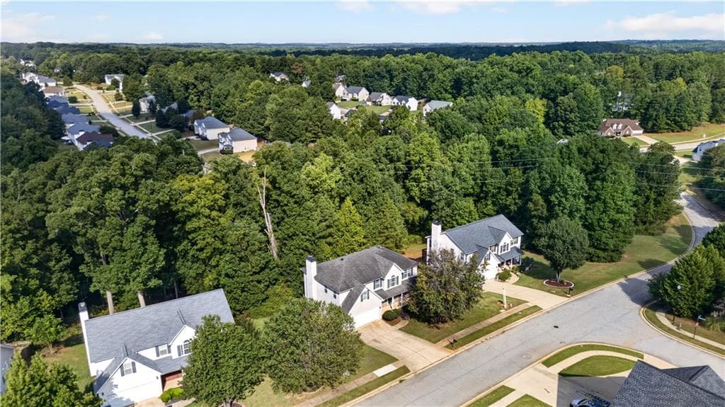 4 bedroom, 3 bathroom, 2,786 sq ft single family residence for sale at 40 Cliff View Drive, Covington, GA 30016 — photo 6