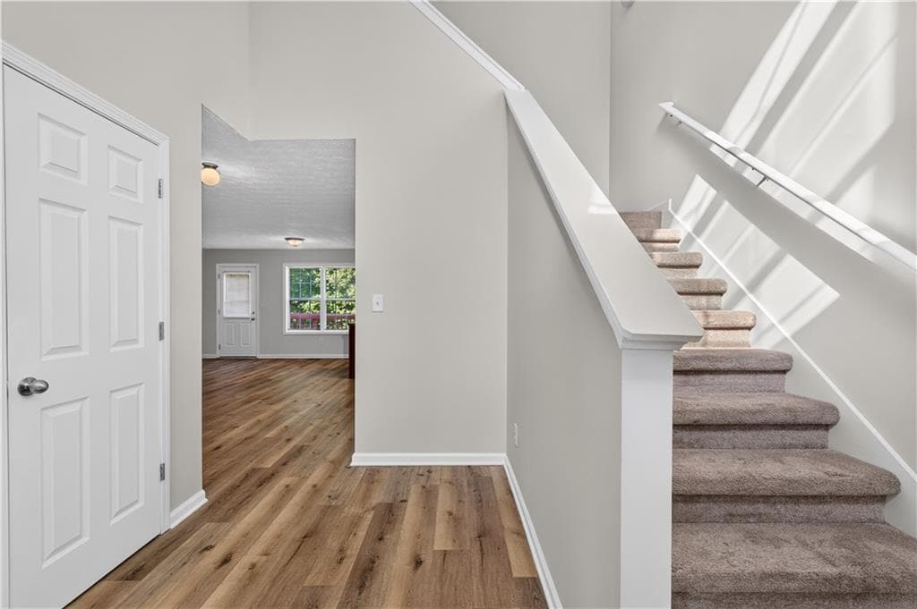 4 bedroom, 3 bathroom, 2,786 sq ft single family residence for sale at 40 Cliff View Drive, Covington, GA 30016 — photo 7