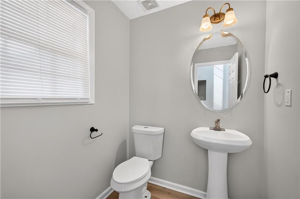 4 bedroom, 3 bathroom, 2,786 sq ft single family residence for sale at 40 Cliff View Drive, Covington, GA 30016 — photo 8