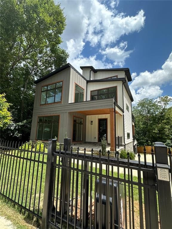 3 bedroom, 3 bathroom, 2,389 sq ft single family residence for sale at 1140 Hubbard Street, Atlanta, GA 30310 — photo 2
