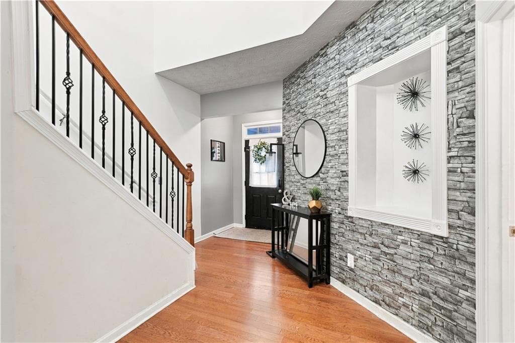 3 bedroom, 3 bathroom, 1,887 sq ft single family residence for sale at 620 Oleander Way, Canton, GA 30114 — photo 7