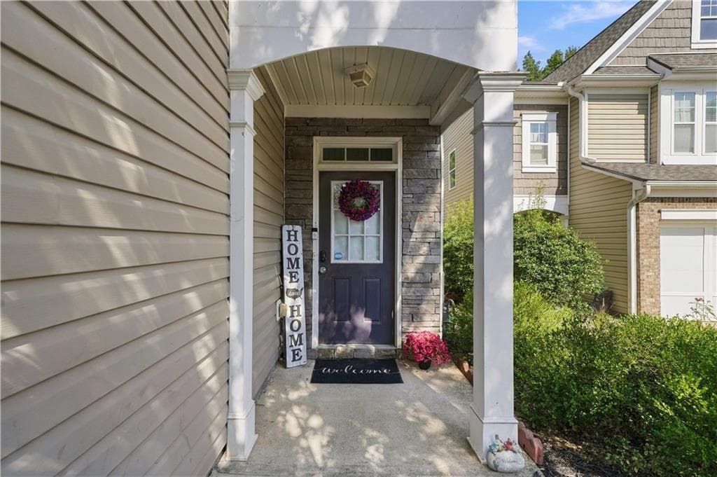 3 bedroom, 3 bathroom, 1,887 sq ft single family residence for sale at 620 Oleander Way, Canton, GA 30114 — photo 3