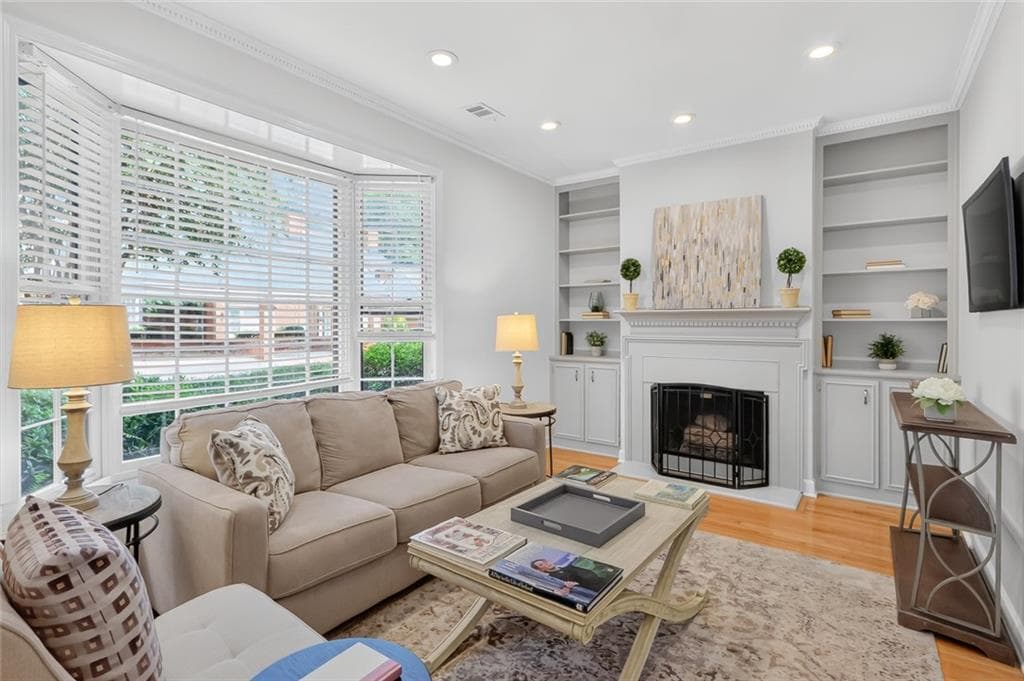 3 bedroom, 3 bathroom, 2,199 sq ft townhouse for sale at 3100 Vinings Ridge Drive, Atlanta, GA 30339 — photo 3