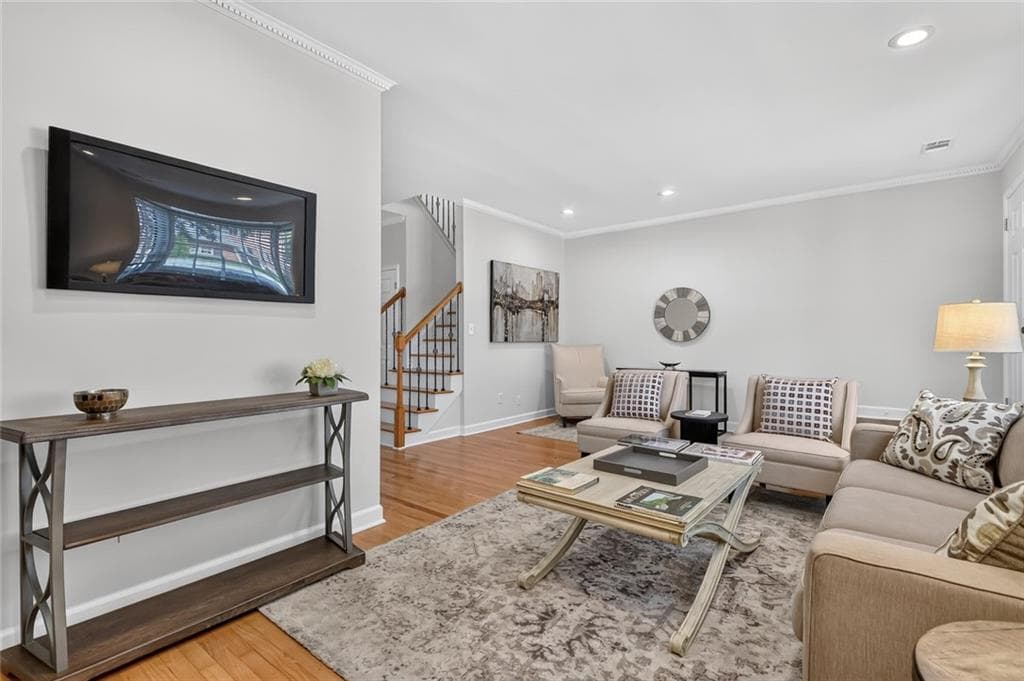 3 bedroom, 3 bathroom, 2,199 sq ft townhouse for sale at 3100 Vinings Ridge Drive, Atlanta, GA 30339 — photo 6