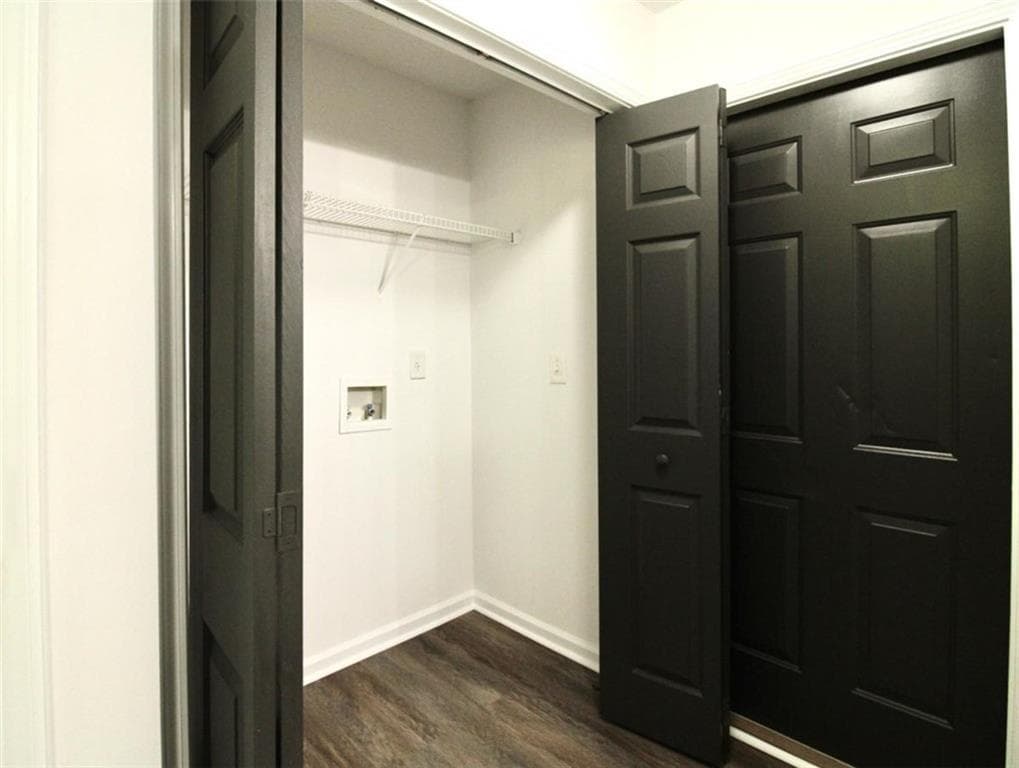 3 bedroom, 3 bathroom, 1,550 sq ft single family residence under contract at 9515 Lakeview Road, Union City, GA 30291 — photo 9