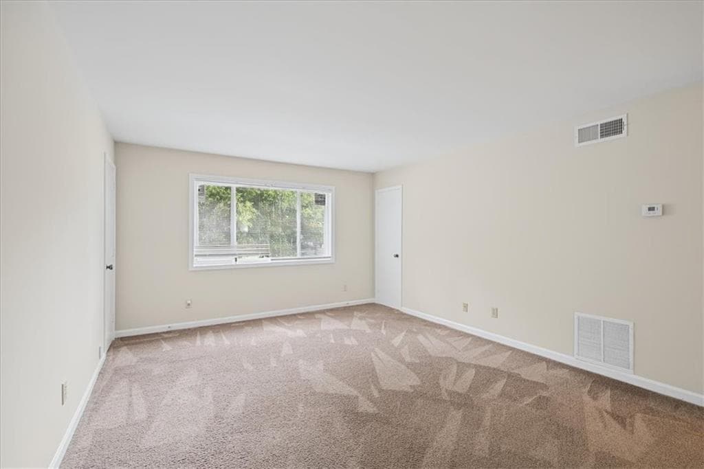 2 bedroom, 1 bathroom, 1,050 sq ft apartment for rent at 2430 Coosawattee Drive C, Atlanta, GA 30319 for $1,700 a month — photo 7