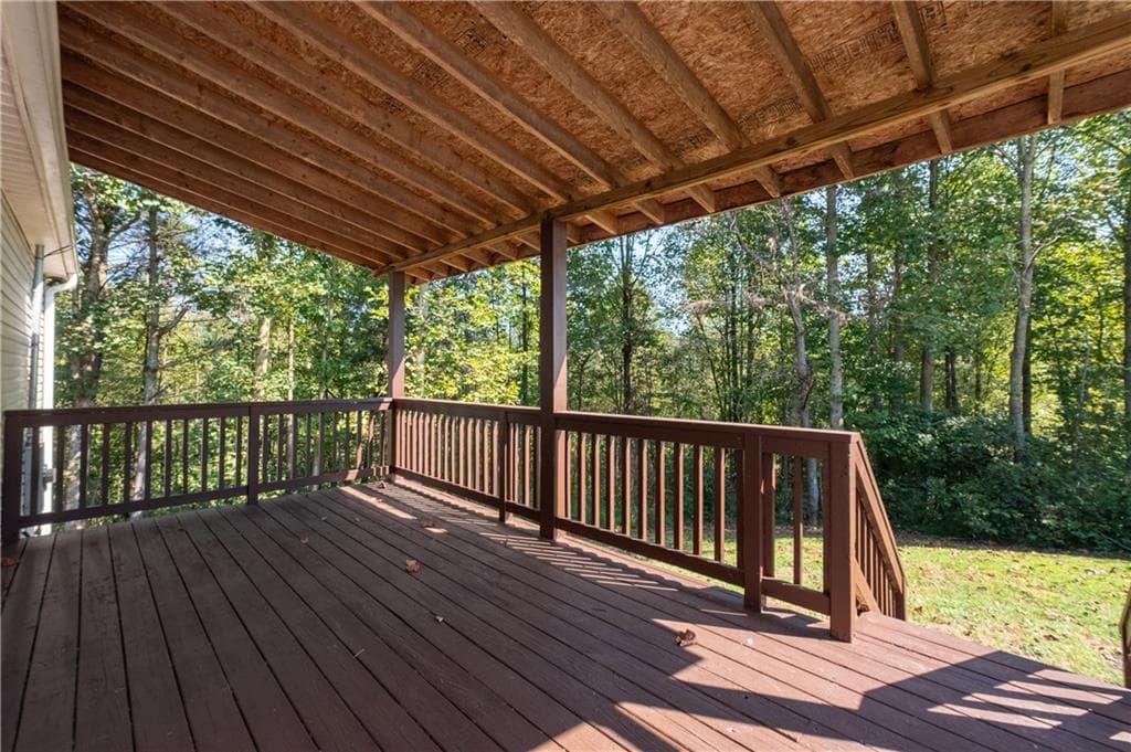 3 bedroom, 2 bathroom, 1,176 sq ft single family residence under contract at 35 Thornwood Lane, Ellijay, GA 30540 — photo 7