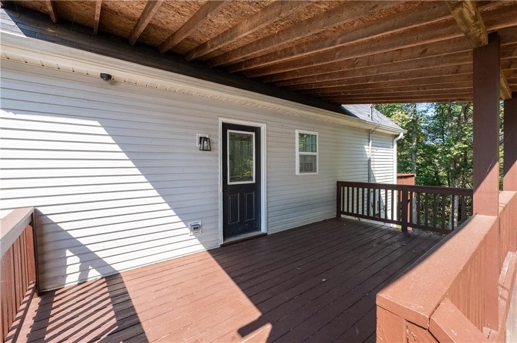 3 bedroom, 2 bathroom, 1,176 sq ft single family residence under contract at 35 Thornwood Lane, Ellijay, GA 30540 — photo 8