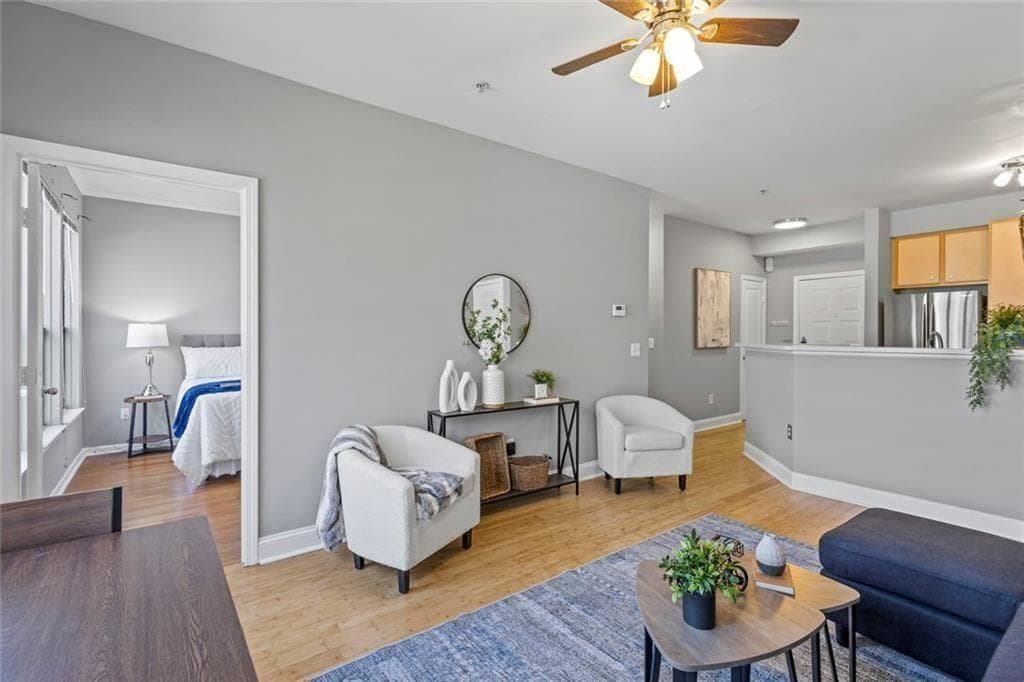 1 bedroom, 1 bathroom, 646 sq ft condominium for sale at 821 Ralph McGill Boulevard 3301, Atlanta, GA 30306 — photo 2