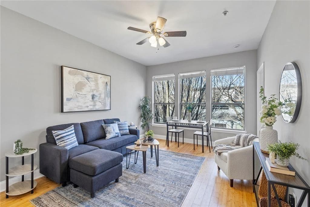 1 bedroom, 1 bathroom, 646 sq ft condominium for sale at 821 Ralph McGill Boulevard 3301, Atlanta, GA 30306 — photo 5