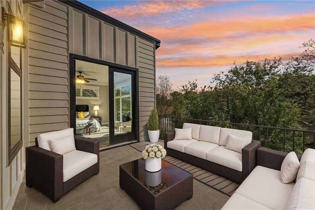 3 bedroom, 3 bathroom, 2,389 sq ft single family residence for sale at 1144 Hubbard Street, Atlanta, GA 30310 — photo 5
