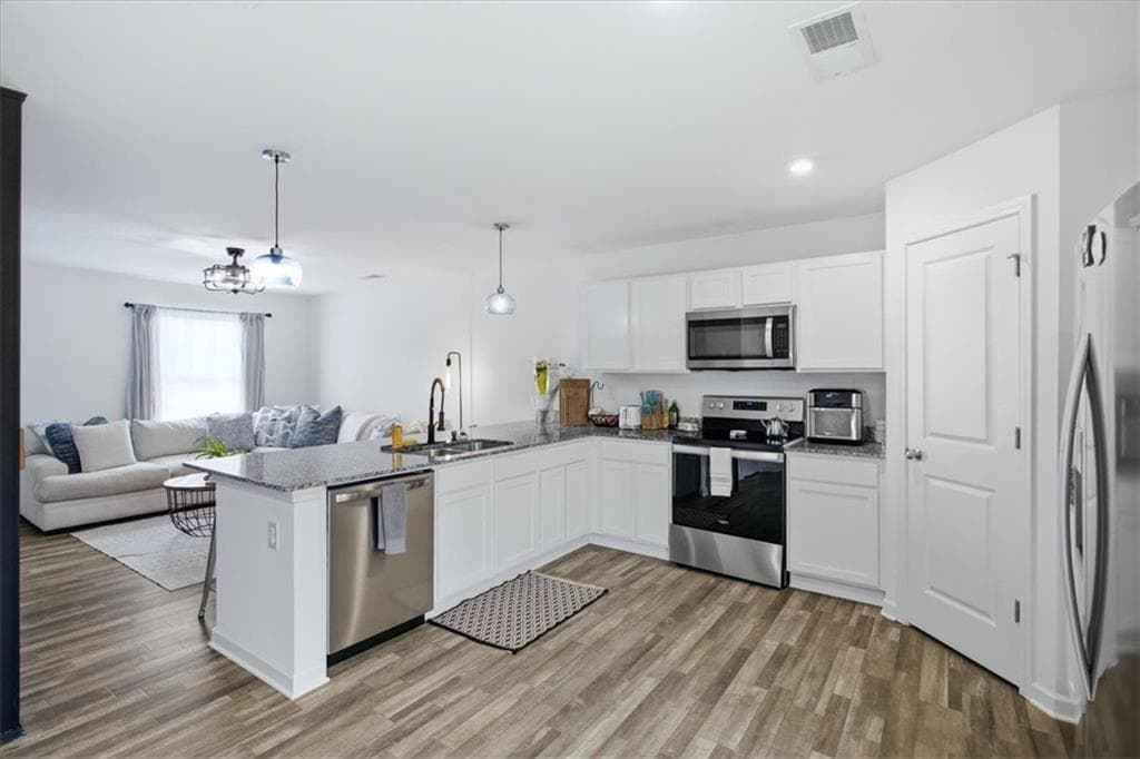 4 bedroom, 3 bathroom, 1,774 sq ft single family residence for sale at 36 Oxford Lane, Kingston, GA 30145 — photo 6