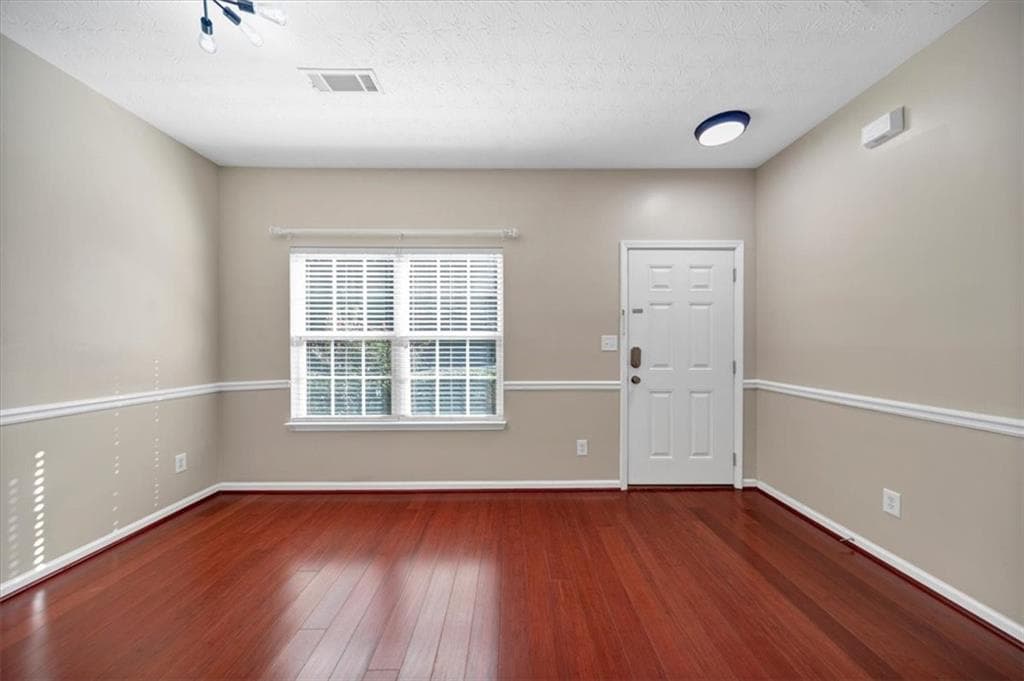2 bedroom, 3 bathroom, 1,418 sq ft townhouse for sale at 434 Berckman Drive, Lilburn, GA 30047 — photo 3