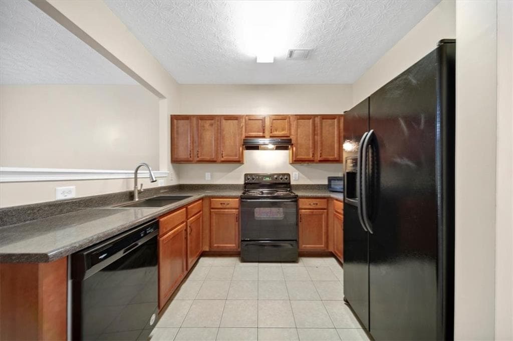 2 bedroom, 3 bathroom, 1,418 sq ft townhouse for sale at 434 Berckman Drive, Lilburn, GA 30047 — photo 9