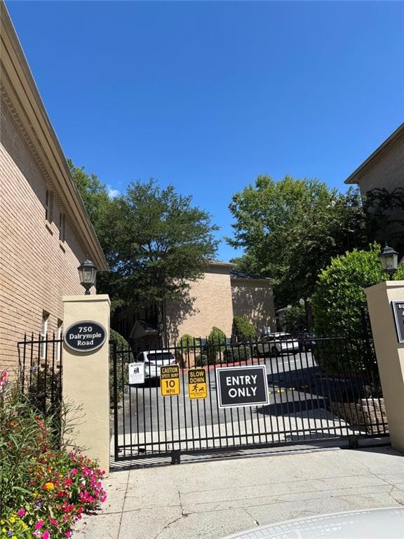 3 bedroom, 2 bathroom, 1,827 sq ft condominium for rent at 750 Dalrymple Road D-4, Sandy Springs, GA 30328 for $2,250 a month — photo 3