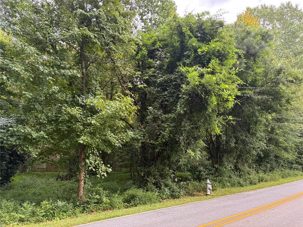 2 bedroom, 1 bathroom single family residence for sale at 2943 Demooney Road, South Fulton, GA 30349 — photo 3