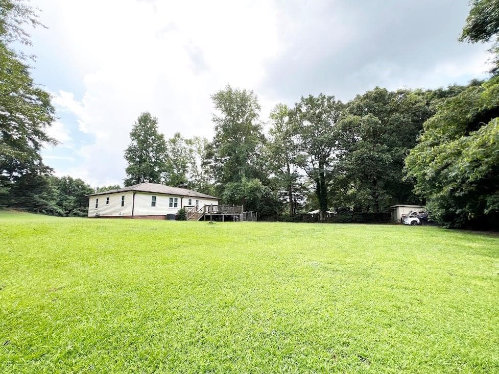4 bedroom, 3 bathroom, 2,022 sq ft single family residence for sale at 175 James Street, Temple, GA 30179 — photo 2
