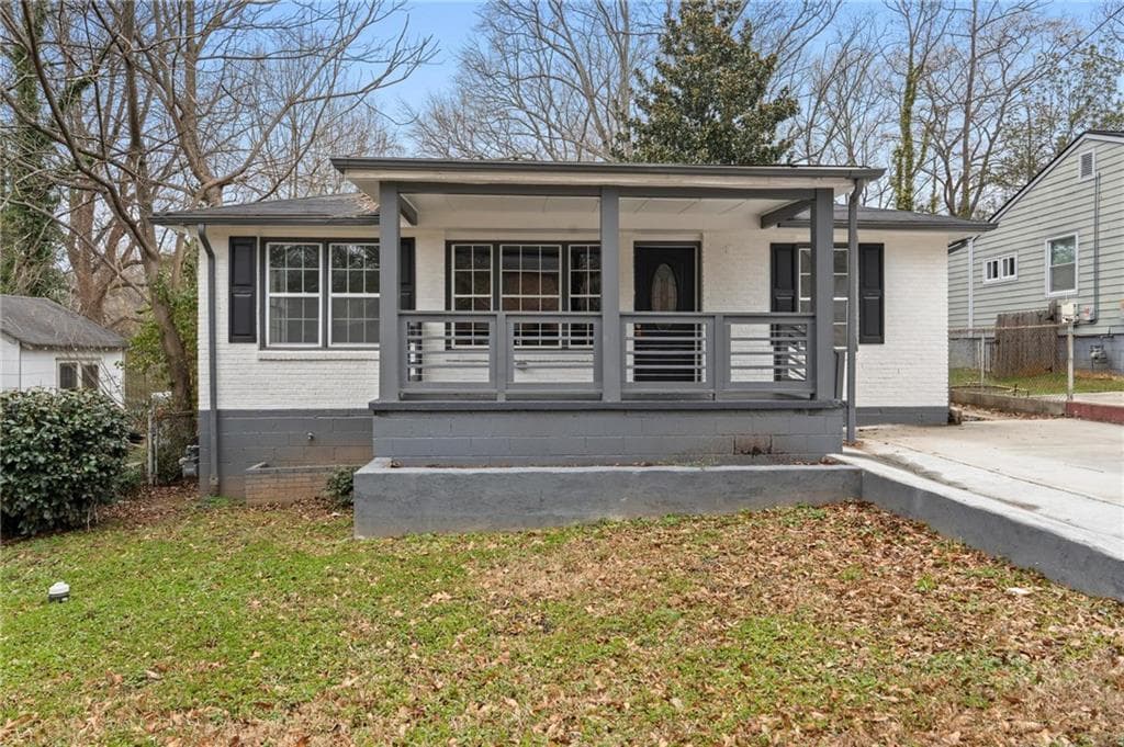 3 bedroom, 3 bathroom, 1,610 sq ft single family residence for rent at 170 Stanhope Circle, Atlanta, GA 30314 for $2,400 a month — photo 1 of 37