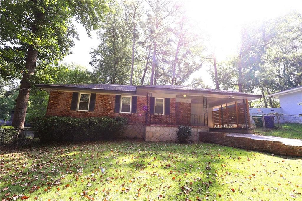 3 bedroom, 1 bathroom, 1,152 sq ft single family residence for rent at 1540 Alverado Way, Decatur, GA 30032 for $1,595 a month — photo 1 of 25