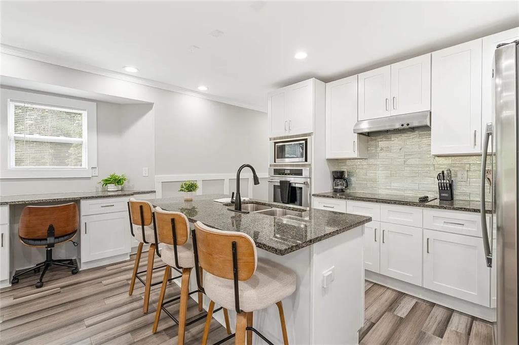 4 bedroom, 4 bathroom, 2,108 sq ft single family residence for sale at 1409 Bridges Avenue, Atlanta, GA 30310 — photo 8