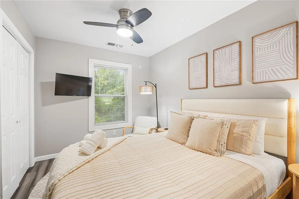 4 bedroom, 4 bathroom, 2,108 sq ft single family residence for sale at 1409 Bridges Avenue, Atlanta, GA 30310 — photo 9