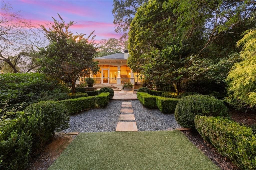 4 bedroom, 4 bathroom, 5,470 sq ft single family residence for sale at 707 Darlington Road, Atlanta, GA 30305 — photo 3