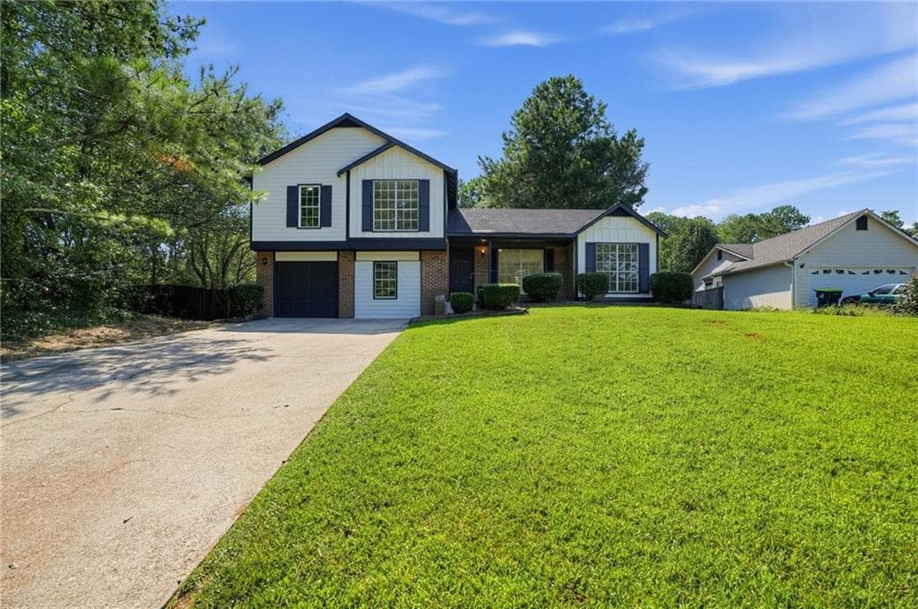 3 bedroom, 2 bathroom, 1,288 sq ft single family residence for sale at 2640 Rolling Hills Way, Conyers, GA 30094