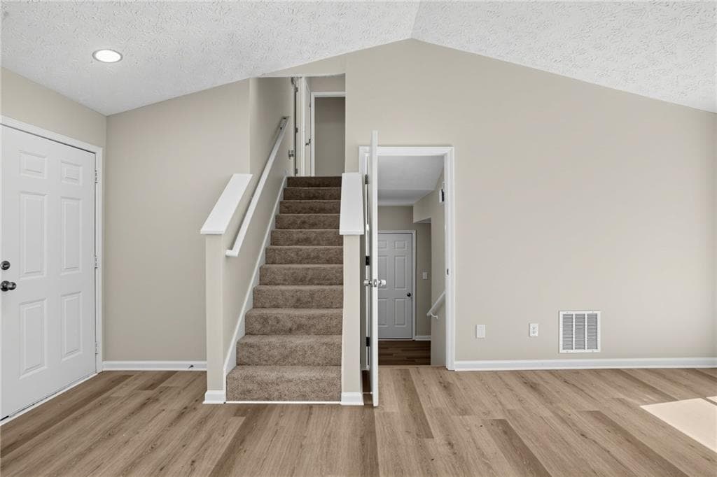 3 bedroom, 2 bathroom, 1,288 sq ft single family residence for sale at 2640 Rolling Hills Way, Conyers, GA 30094 — photo 3