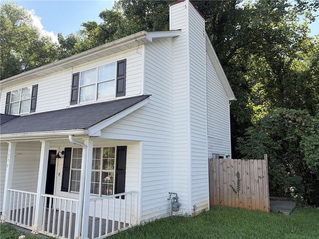3 bedroom, 3 bathroom, 1,518 sq ft single family residence for sale at 3539 Sweetgum Lane, Decatur, GA 30032 — photo 2