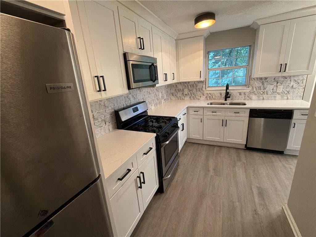 3 bedroom, 3 bathroom, 1,518 sq ft single family residence for sale at 3539 Sweetgum Lane, Decatur, GA 30032 — photo 9