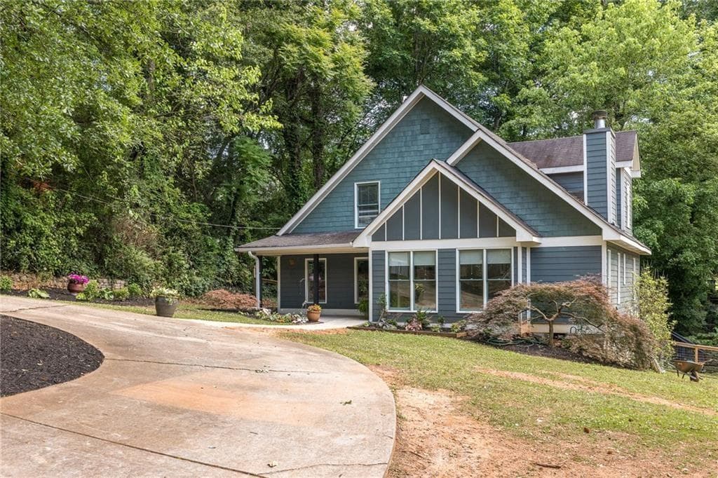 4 bedroom, 3 bathroom, 2,136 sq ft single family residence under contract at 1515 Wainwright Drive, Atlanta, GA 30316 — photo 2
