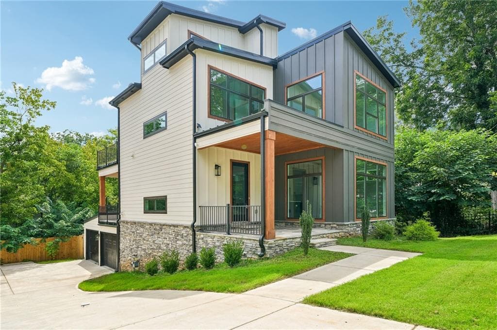 3 bedroom, 3 bathroom, 2,389 sq ft single family residence for sale at 1144 Hubbard Street, Atlanta, GA 30310