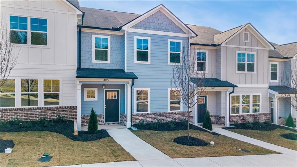 3 bedroom, 3 bathroom, 1,785 sq ft townhouse for sale at 405 Whitehorse Way 40, Conyers, GA 30094 — photo 2