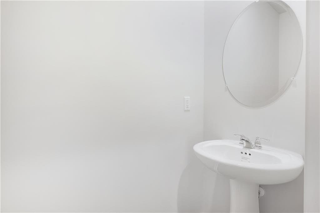 3 bedroom, 3 bathroom, 1,785 sq ft townhouse for sale at 405 Whitehorse Way 40, Conyers, GA 30094 — photo 9
