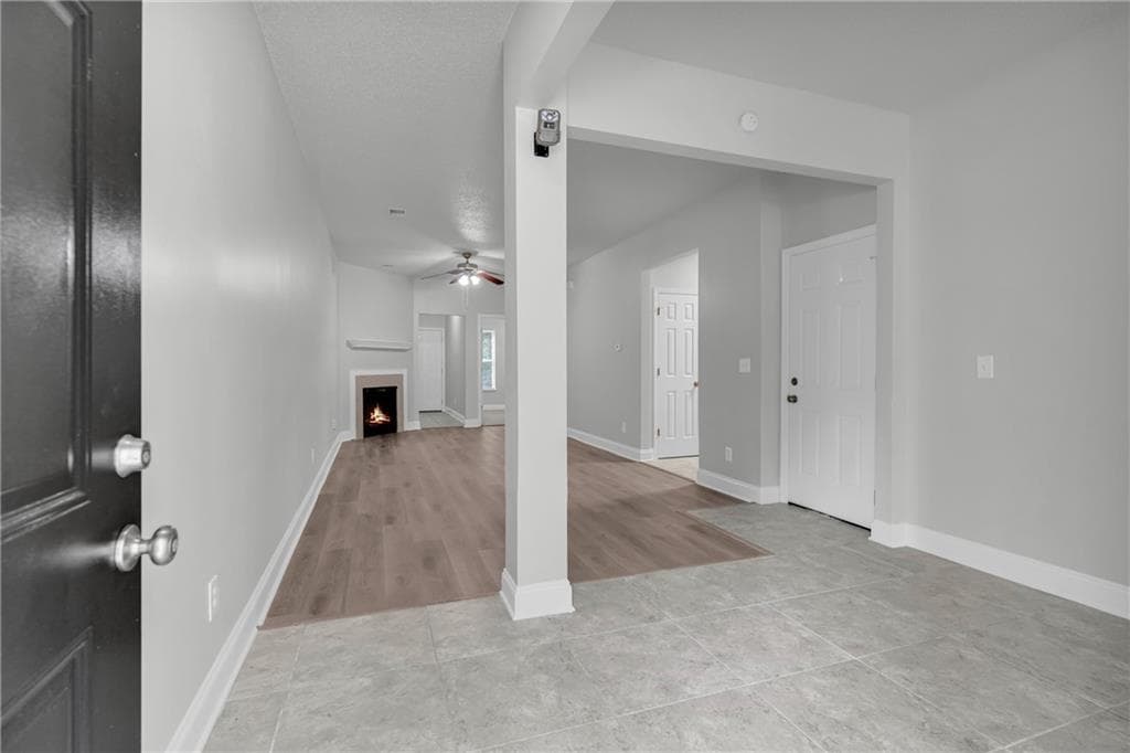4 bedroom, 3 bathroom, 1,880 sq ft single family residence for sale at 2407 Hackamore Drive, South Fulton, GA 30349 — photo 4