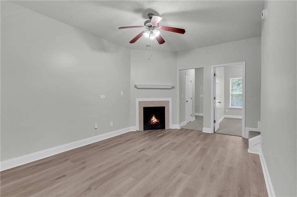 4 bedroom, 3 bathroom, 1,880 sq ft single family residence for sale at 2407 Hackamore Drive, South Fulton, GA 30349 — photo 7