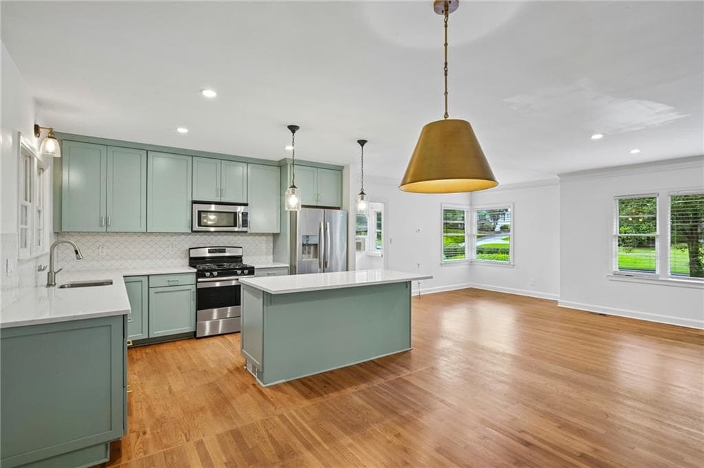 2 bedroom, 1 bathroom, 1,198 sq ft single family residence for sale at 984 Lindbergh Drive, Atlanta, GA 30324 — photo 5