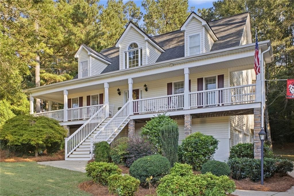 3 bedroom, 3 bathroom, 1,866 sq ft single family residence under contract at 746 Tynsdale Drive, Douglasville, GA 30134 — photo 2