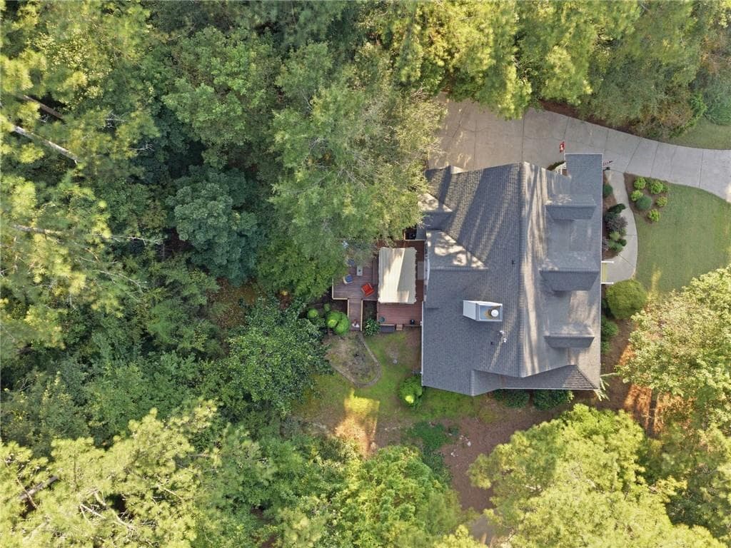3 bedroom, 3 bathroom, 1,866 sq ft single family residence under contract at 746 Tynsdale Drive, Douglasville, GA 30134 — photo 4