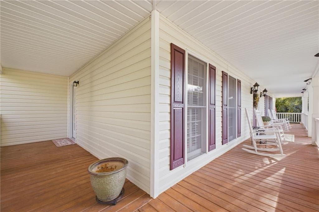 3 bedroom, 3 bathroom, 1,866 sq ft single family residence under contract at 746 Tynsdale Drive, Douglasville, GA 30134 — photo 7
