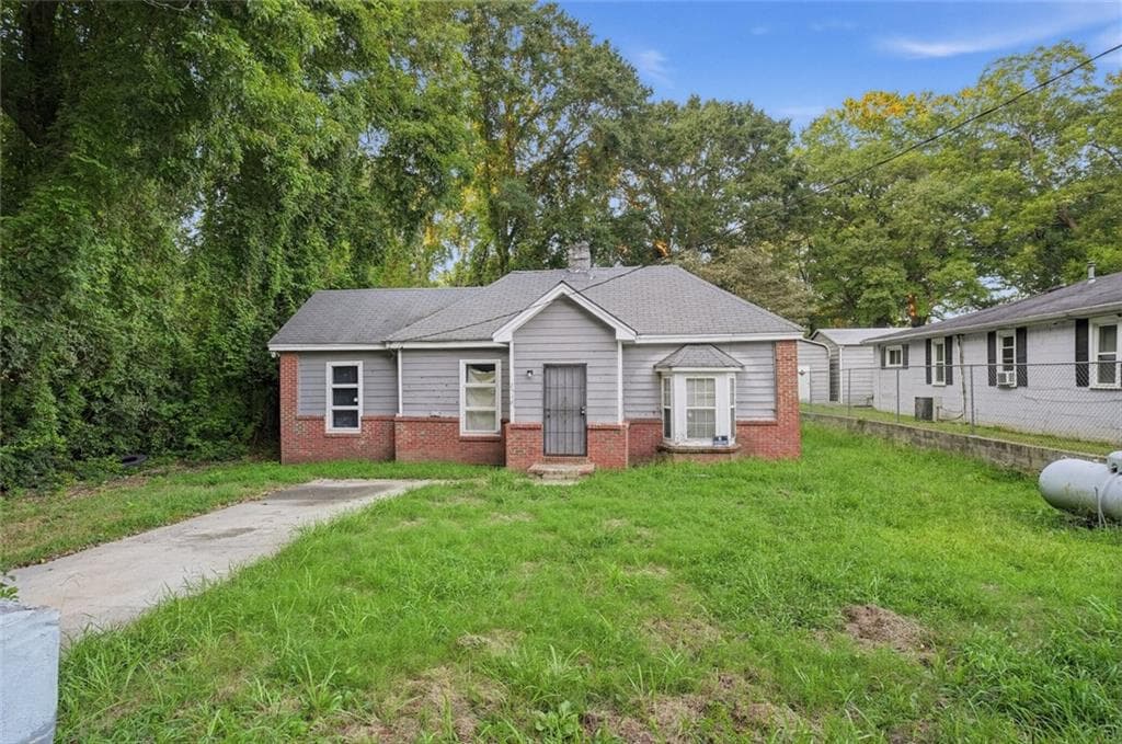 2 bedroom, 2 bathroom, 768 sq ft home for sale at 2516 Albert Way, Lithonia, GA
