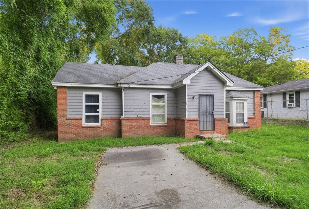 2 bedroom, 2 bathroom, 768 sq ft single family residence for sale at 2516 Albert Way, Lithonia, GA 30058 — photo 4