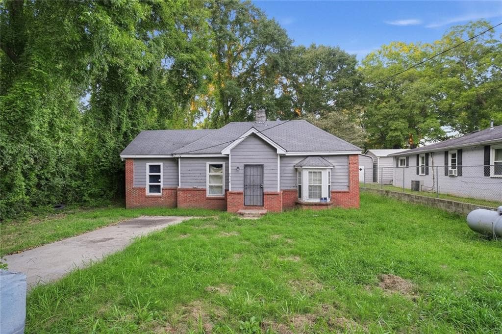 2 bedroom, 2 bathroom, 768 sq ft single family residence for sale at 2516 Albert Way, Lithonia, GA 30058 — photo 8