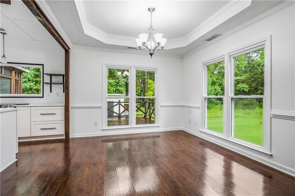 4 bedroom, 2 bathroom, 2,187 sq ft single family residence for sale at 1025 Crown Corners Drive, Mcdonough, GA 30253 — photo 5