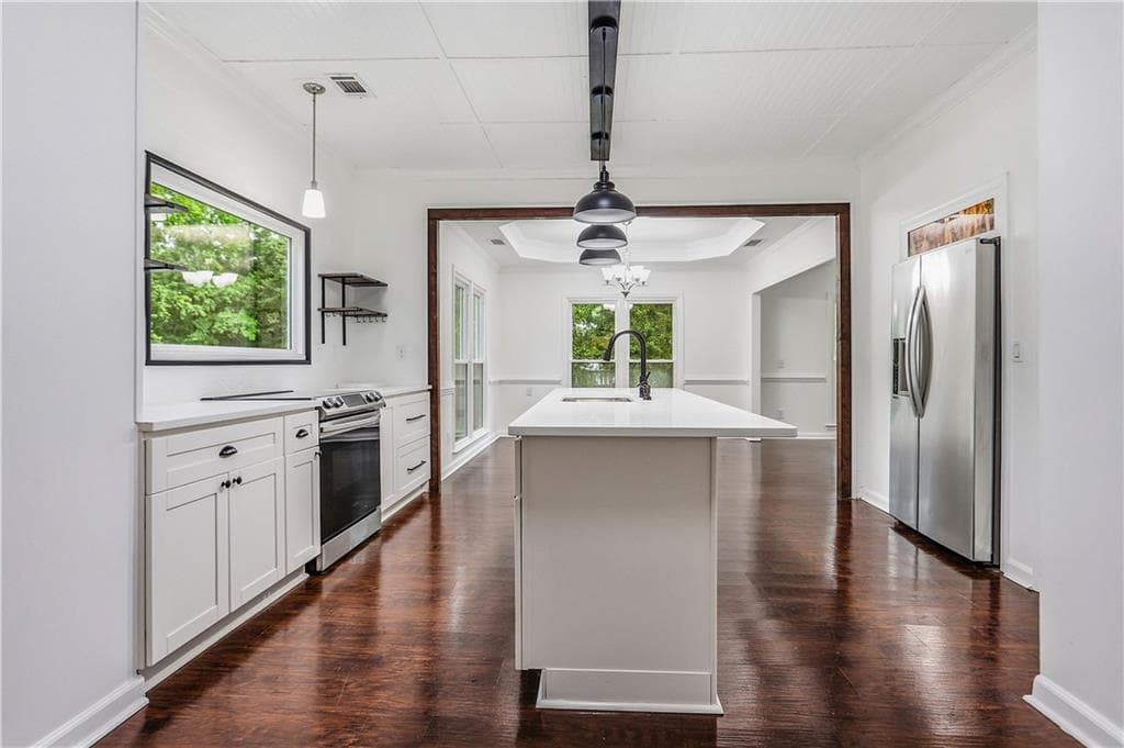 4 bedroom, 2 bathroom, 2,187 sq ft single family residence for sale at 1025 Crown Corners Drive, Mcdonough, GA 30253 — photo 10
