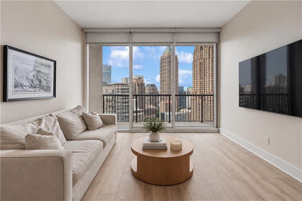 1 bedroom, 1 bathroom, 866 sq ft condominium for sale at 1080 Peachtree Street 2201, Atlanta, GA 30309 — photo 10