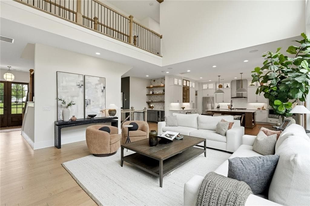 6 bedroom, 5 bathroom, 5,067 sq ft single family residence for sale at 13390 Bishops Court, Roswell, GA 30075 — photo 9