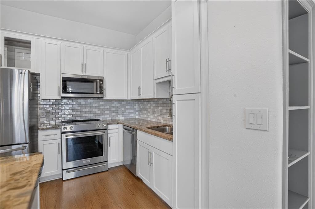 2 bedroom, 2 bathroom, 1,363 sq ft condominium for sale at 3445 Stratford Road 2604, Atlanta, GA 30326 — photo 7