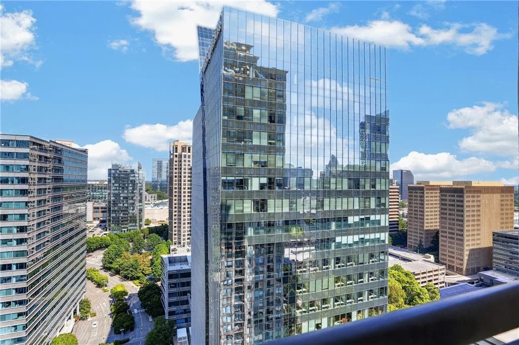 2 bedroom, 2 bathroom, 1,363 sq ft condominium for sale at 3445 Stratford Road 2604, Atlanta, GA 30326